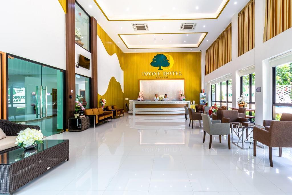 Холл в Ozone Hotel Khao Yai