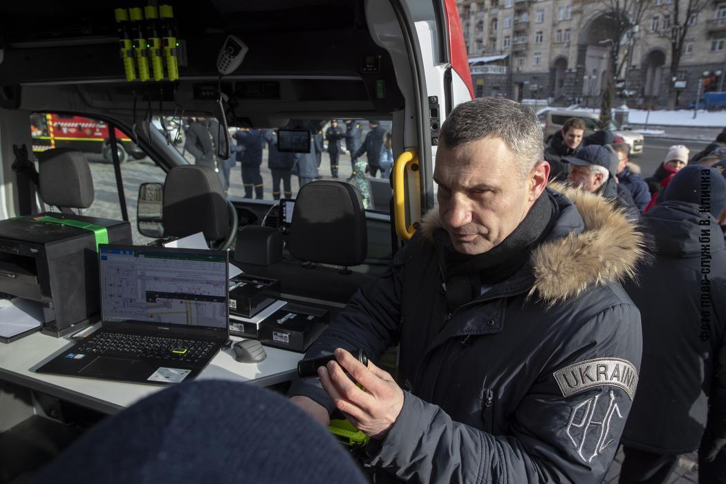 Виталий Кличко вместе со спасателями столичного гарнизона ГСЧС