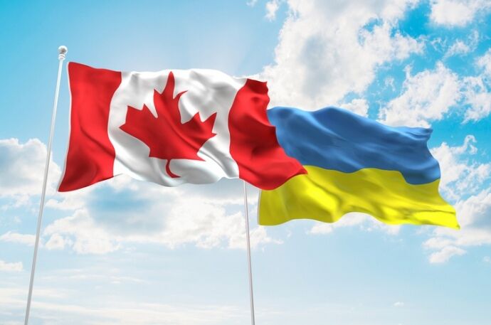 Канада призвала отказаться от поездок в Украину.