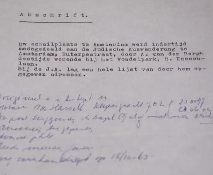 Отто Франк після війни отримав листа, в якому Ван ден Берг був названий головним підозрюваним