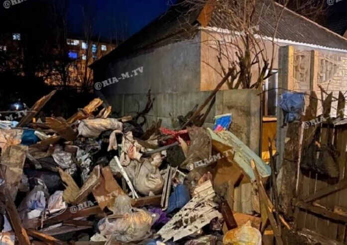 В Мелитополе труп женщины нашли под завалами мусора