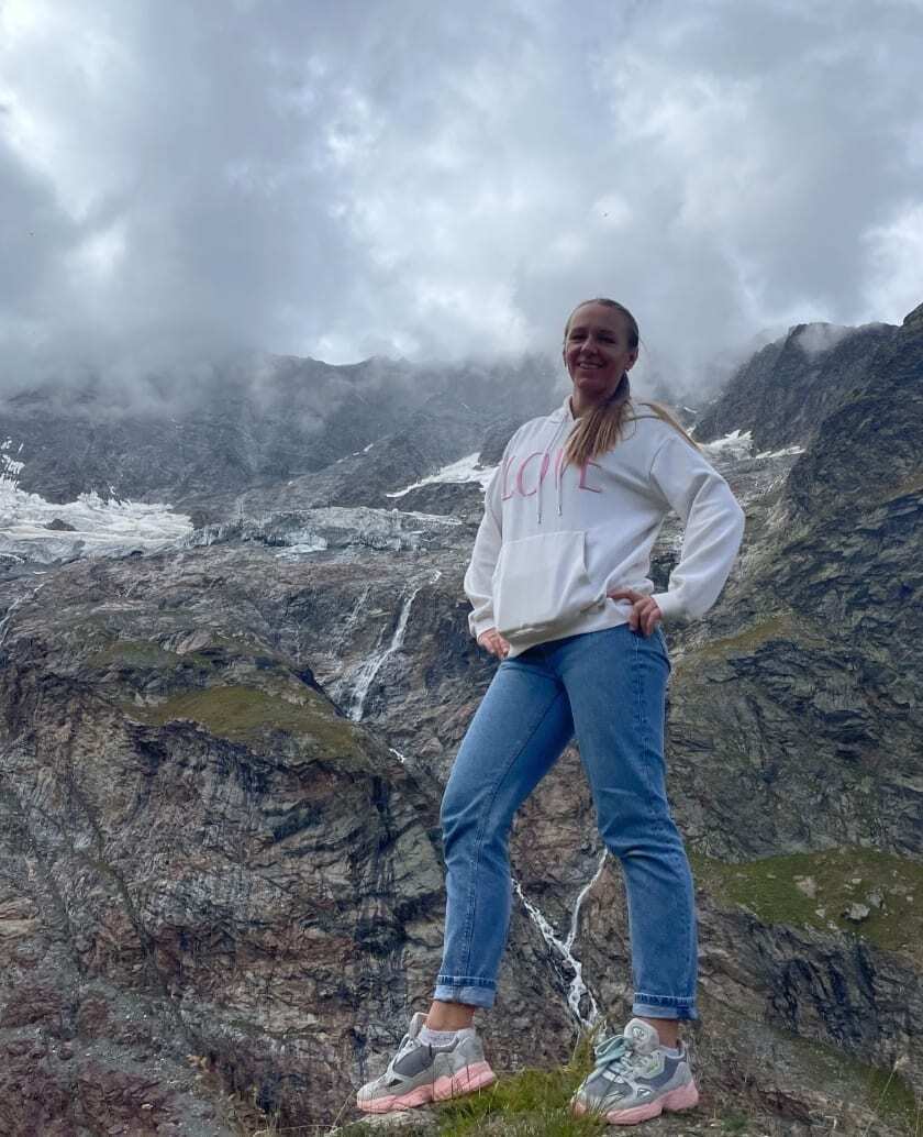 Аннамари Данча много времени проводит в горах.