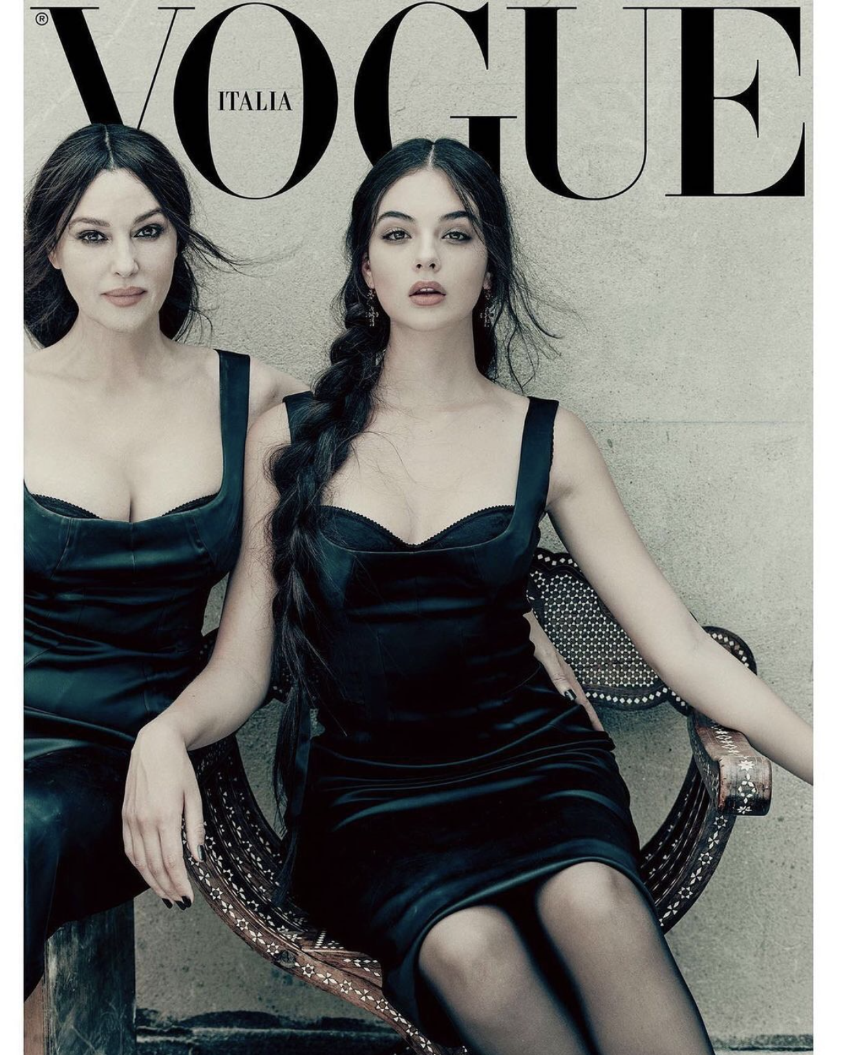 Моника Беллучи с дочерью Девой на обложке Vogue.