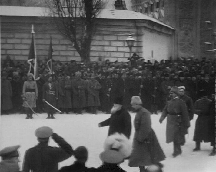Михайло Грушевський на військовому параді в Києві, 1917 рік