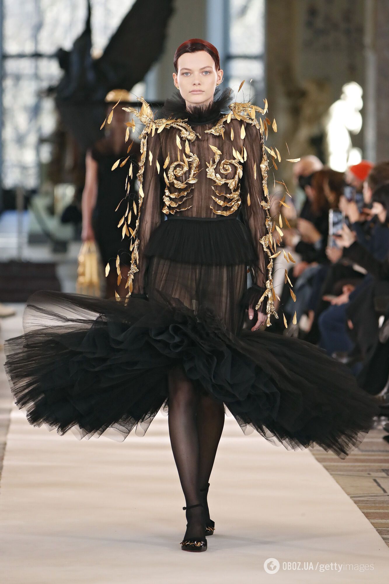 В Париже прошел показ коллекции весна/лето Schiaparelli Couture