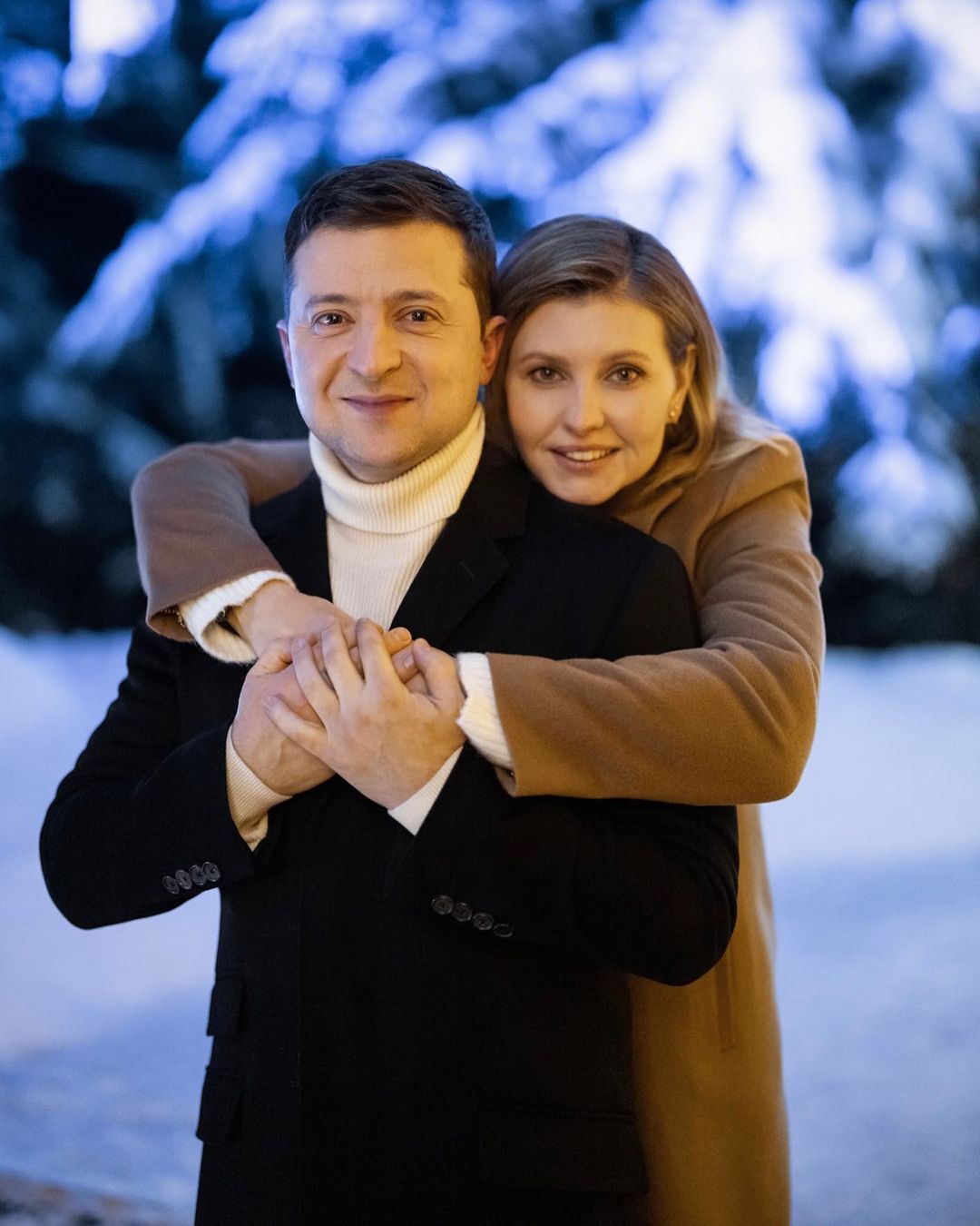 Елена Зеленская трогательно поздравила мужа с днем рождения: смотри на меня, я всегда чувствую твою любовь!