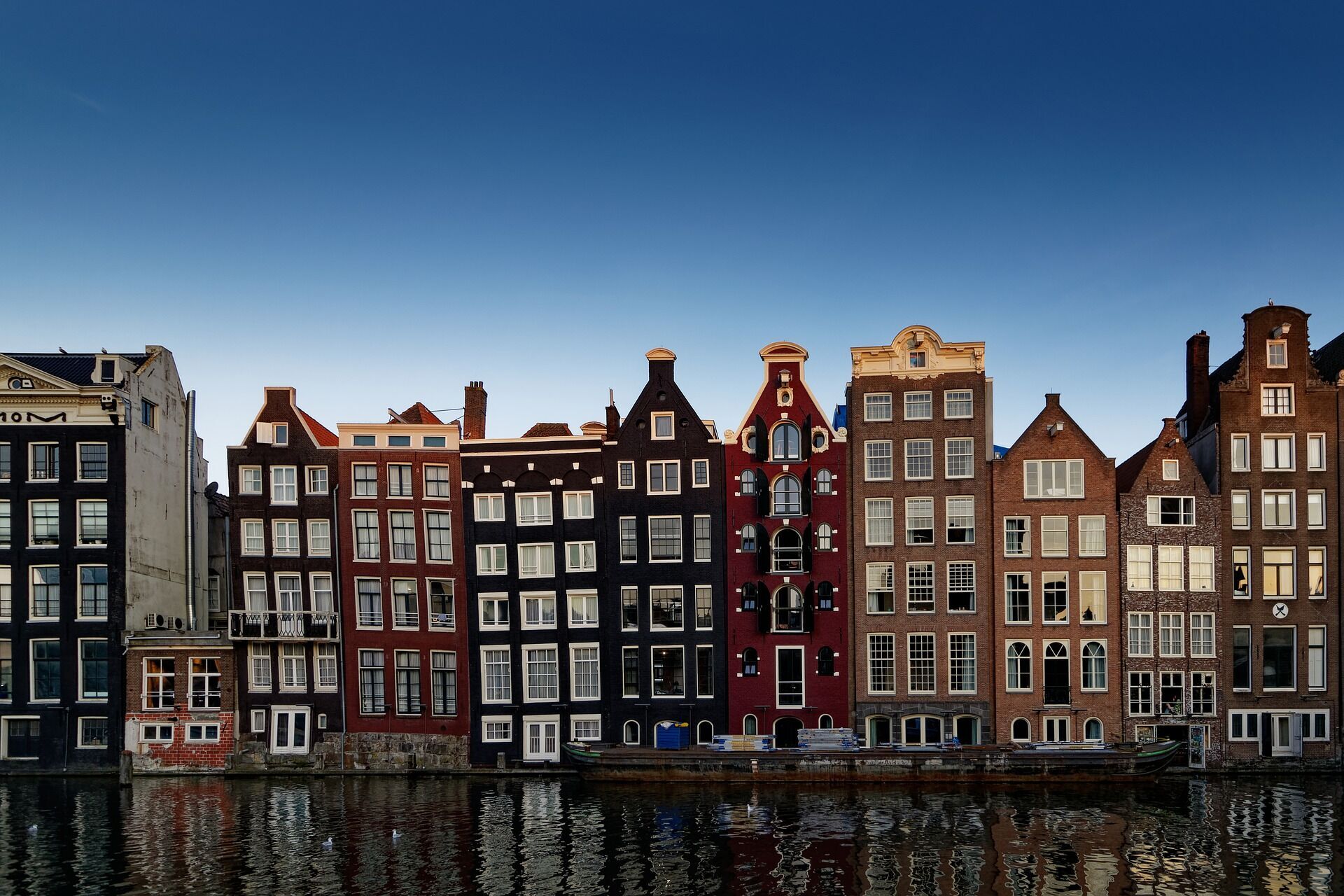 В Амстердамі цікаво гуляти навіть взимку.