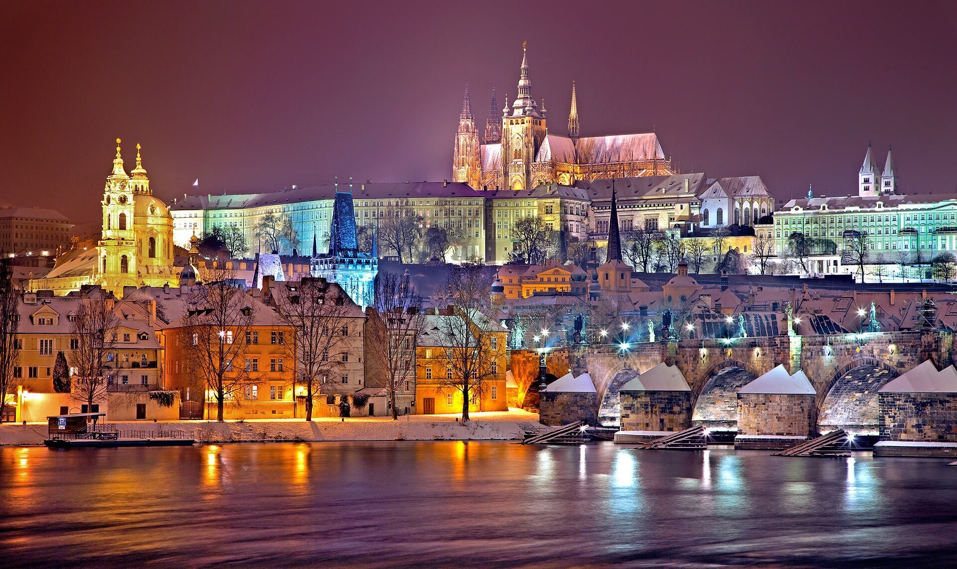 В Праге очень атмосферно зимой.