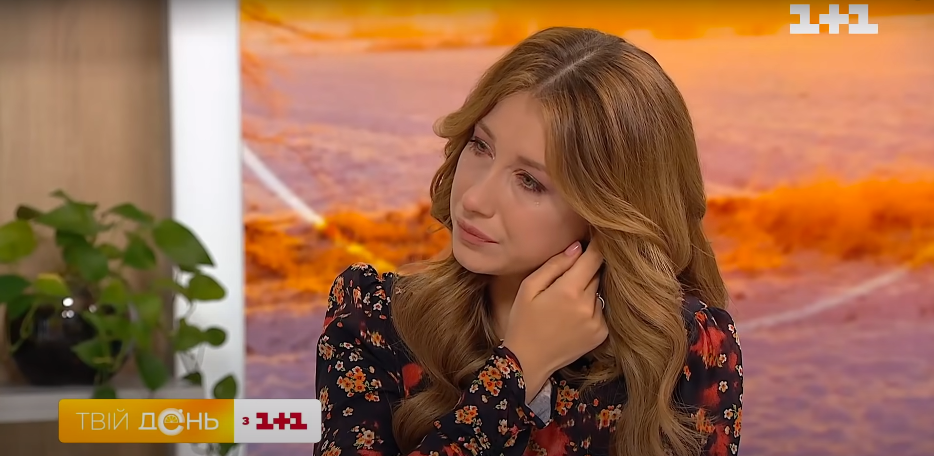 Стася Ровинская заплакала, говоря о своей маме Снежане Егоровой