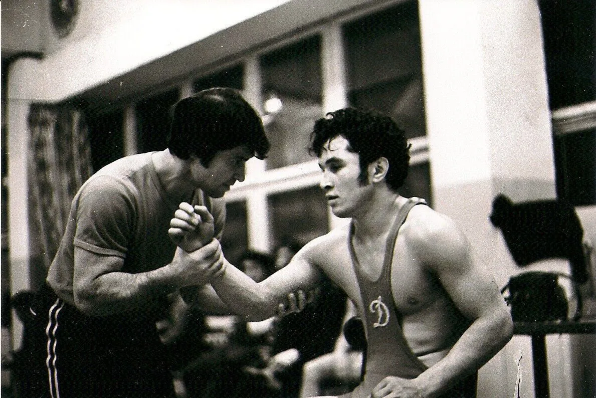 Легенда казахстанского спорта Шамиль Сериков с тренером.