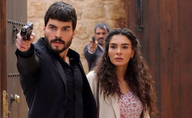 В сериале "Ветер любви" показана борьба кланов.