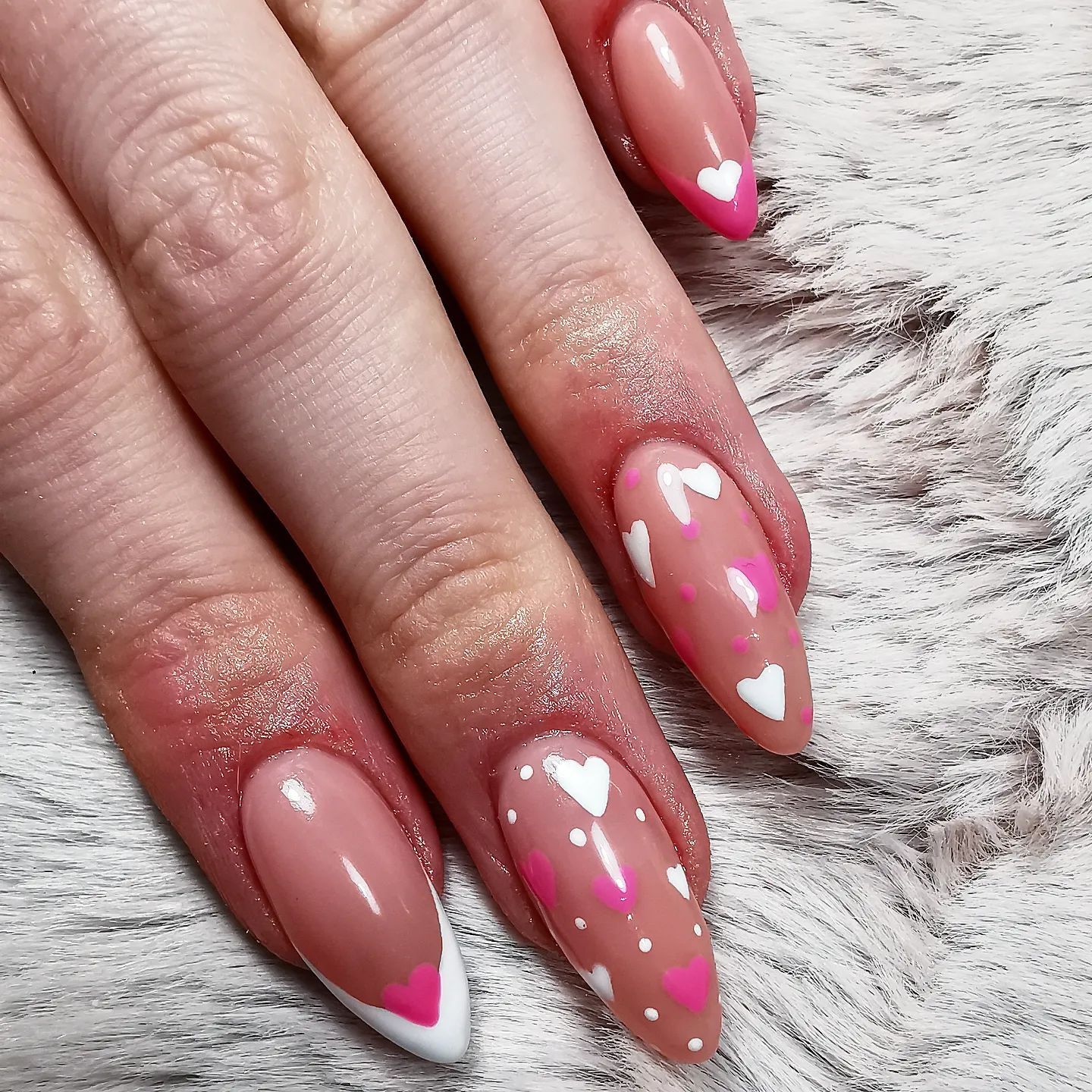 Нейл-дизайн с сердечками