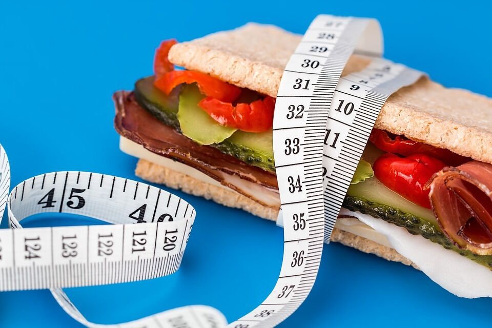 Подсчет калорий поможет предотвратить переедание