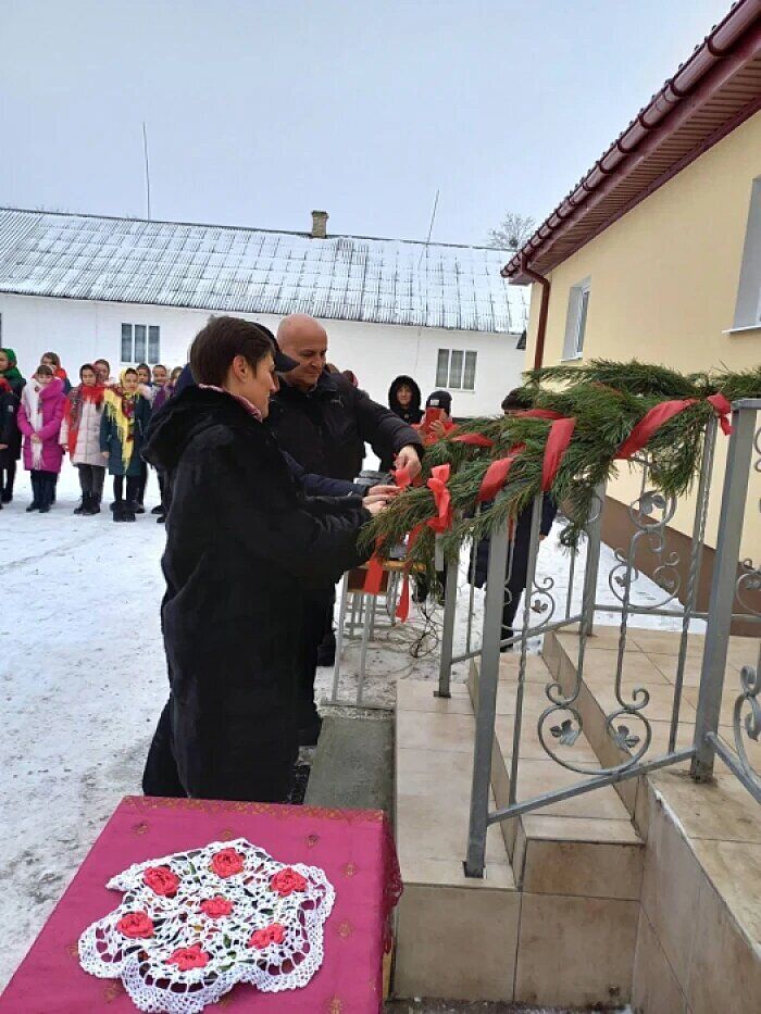 Ленту торжественно перерезали