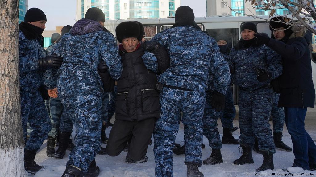 Протестующим в Казахстане недостает политического лидера.