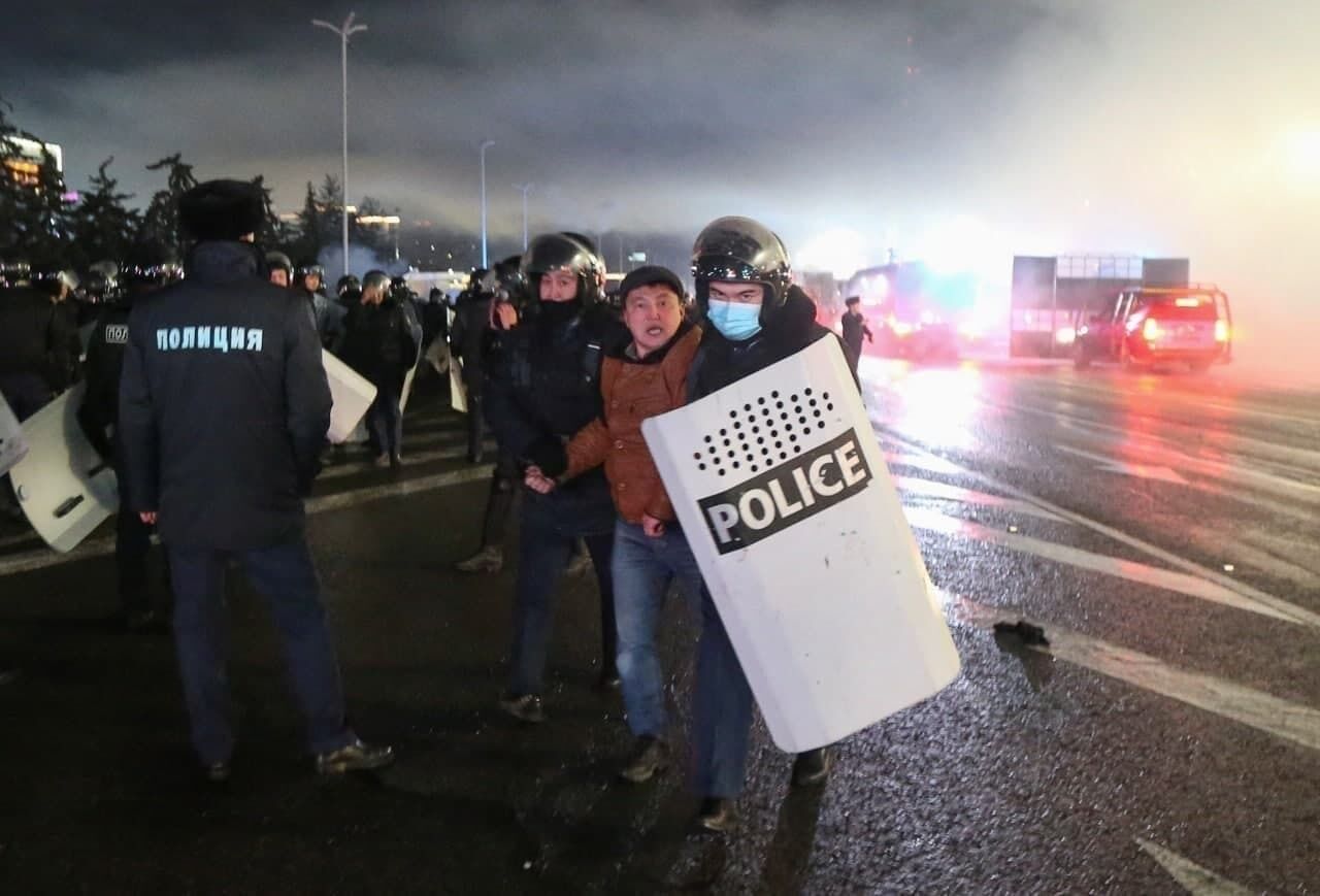 Силовики задерживали протестующих