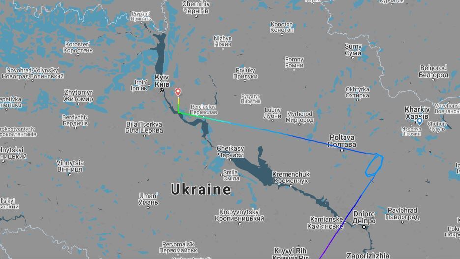 В Харькове из-за непогоды не смог приземлиться самолет из Египта, задерживаются и другие рейсы. Фото и видео