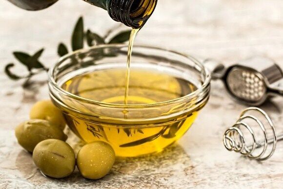 Оливкова олія для заправки