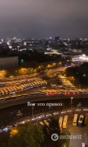 На мітинг у Москві з нагоди анексії територій України масовку звозили автобусами. Відео