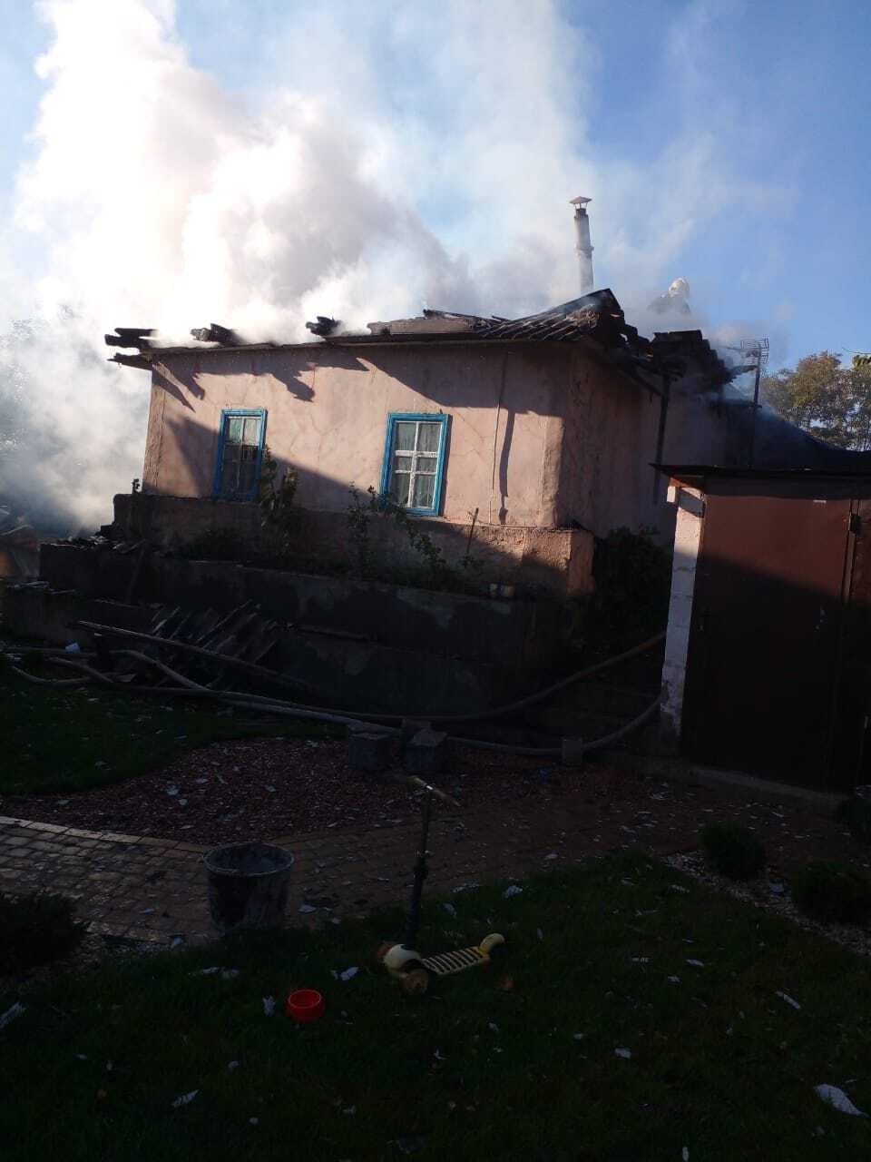 Повреждены частные дома: появились данные о последствиях ракетных ударов РФ по Киевщине и состоянии пострадавших. Фото