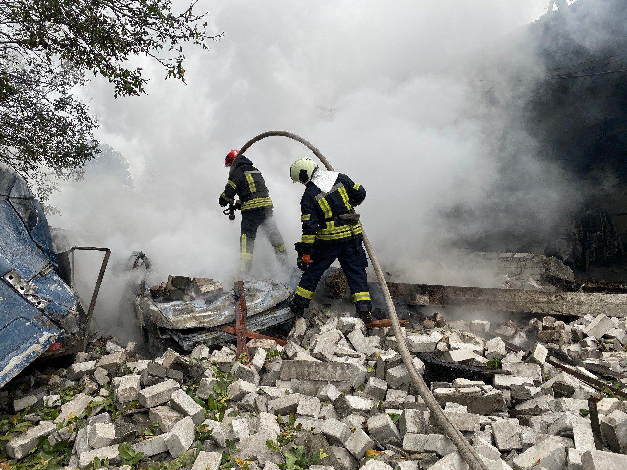 Пожежники за роботою