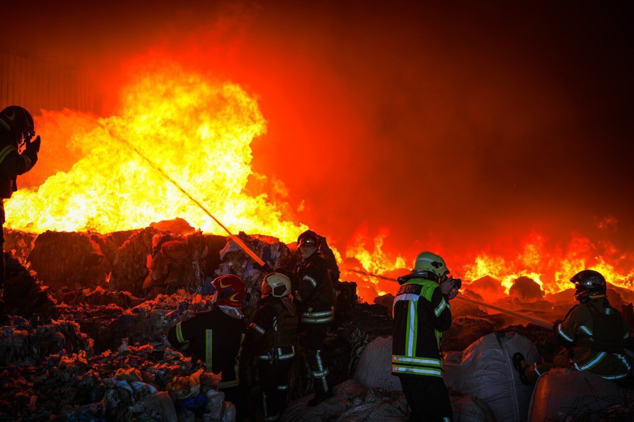 У Києві спалахнуло понад 30 пожеж