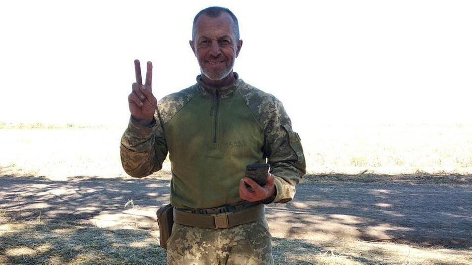 В Житомире провели в последний путь ''киборга'' Владимира Савицкого и военного Руслана Форманюка. Фото
