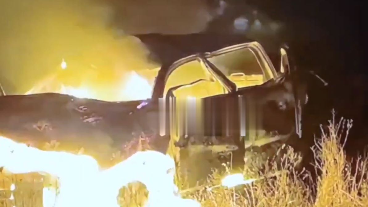 На трассе Бердянск – Мариуполь взорвалось авто оккупантов, есть погибший. Видео