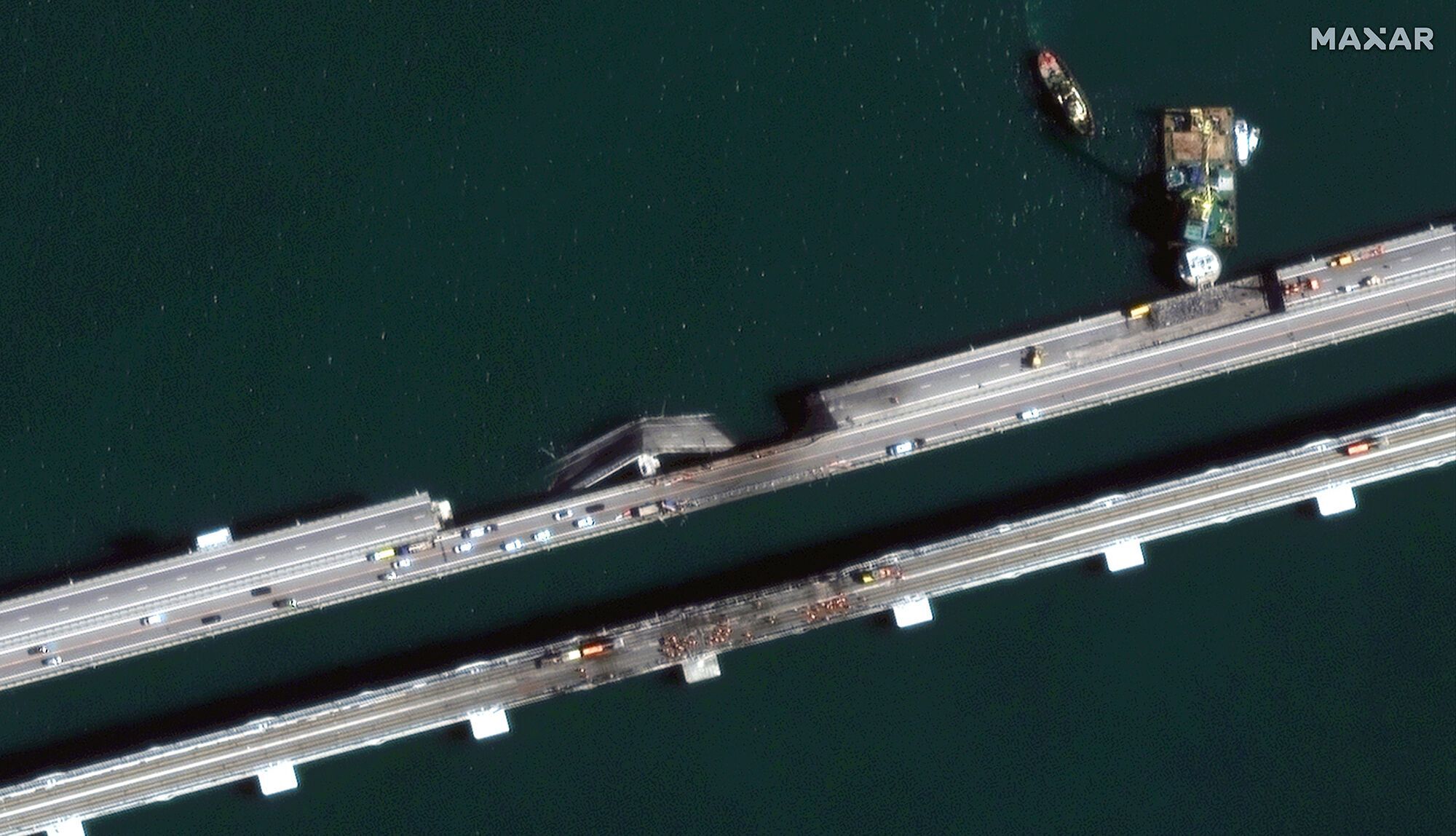 Новые аэрофотоснимки поврежденного Крымского моста