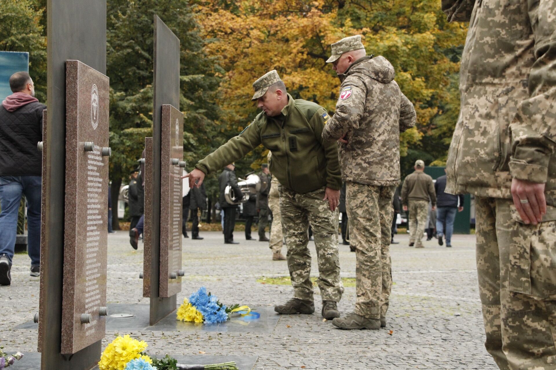 В Днепре почтили память погибших защитников и защитниц Украины: вы прикрыли собой нашу независимость