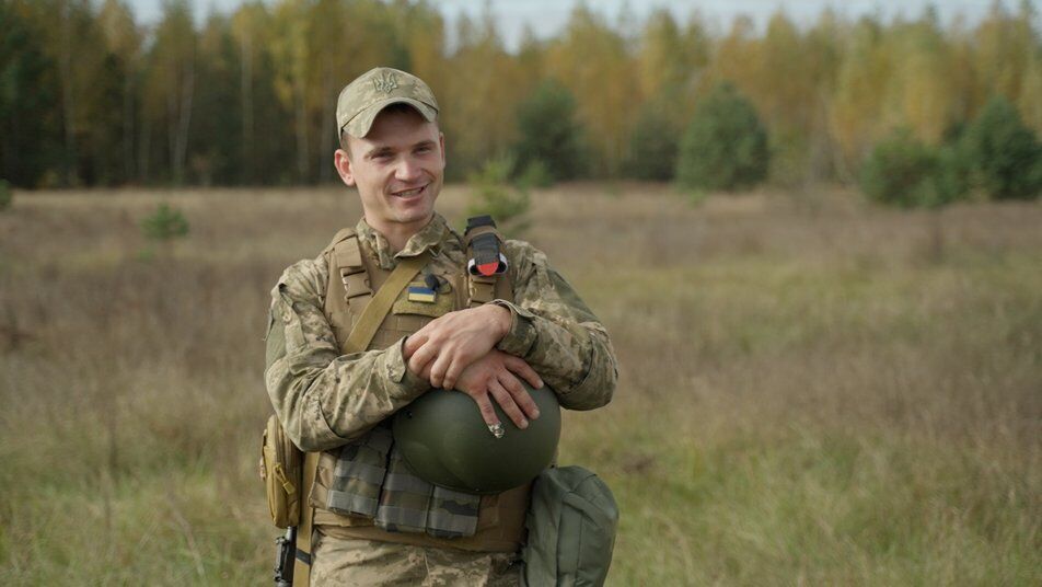 Стріляв зі "Стінгера" вперше: військовий ЗСУ розповів, як йому вдалося захистити Чернігівщину під час масової ракетної атаки. Відео