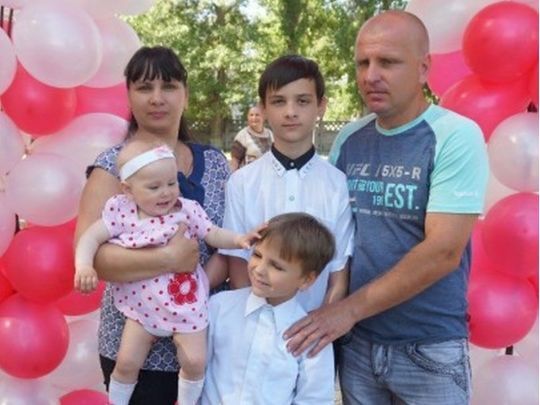 Вийшов зробити внучці чай і втратив всю сім'ю: житель Ізюма розповів, як РФ авіаударом убила сімох його рідних