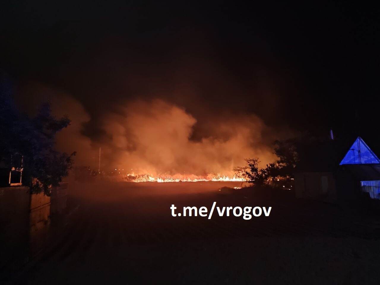 У Бердянську розцвіла ''бавовна'': вогонь помітили біля складу боєприпасів військ РФ