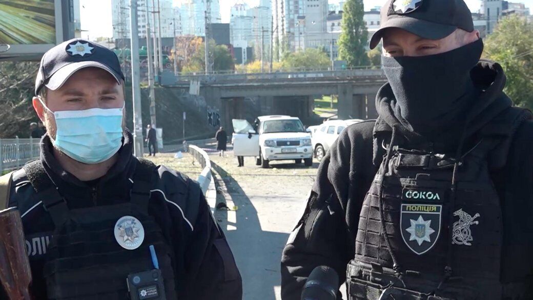 Побачили у небі "мопед", коли перекривали дорогу: поліцейські розповіли, як збивали над Києвом дрони