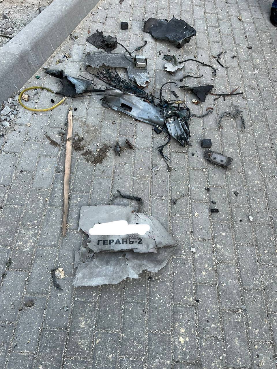 У Києві зафіксували чотири прильоти: один дрон влучив у житловий будинок