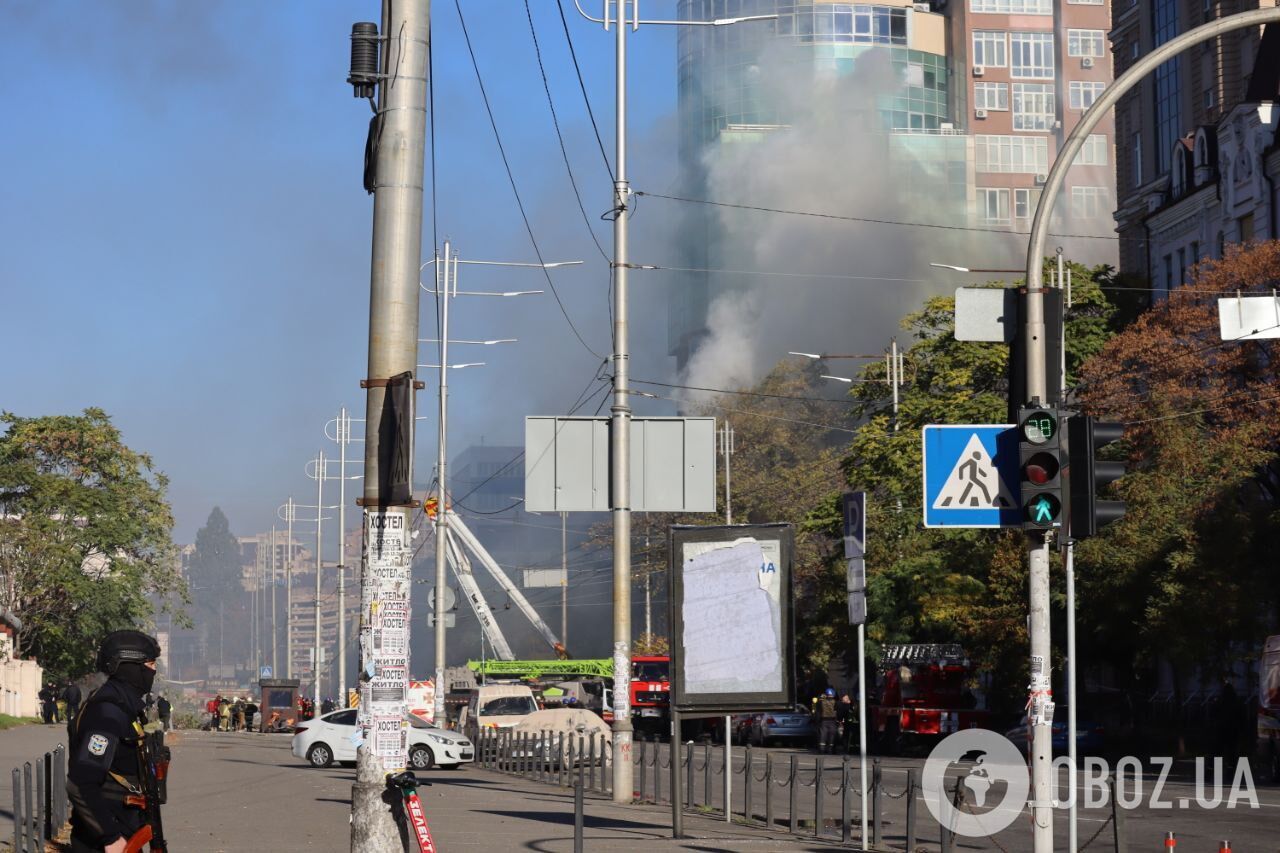 Под завалами многоэтажки нашли тела четырех погибших: все подробности атаки дронов-камикадзе на Киев. Фото и видео