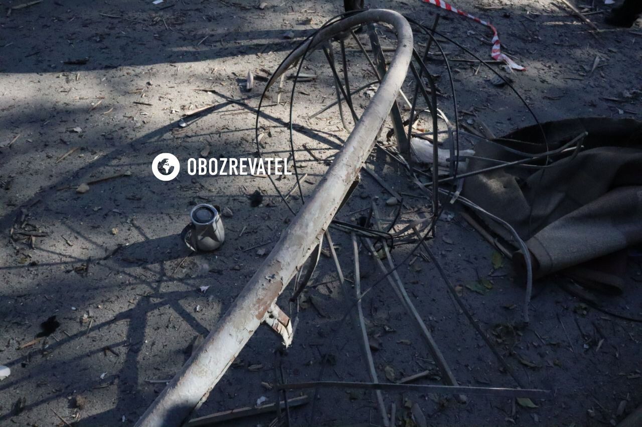 Під завалами багатоповерхівки знайшли тіла чотирьох загиблих: усі подробиці атаки дронів-камікадзе на Київ. Фото і відео