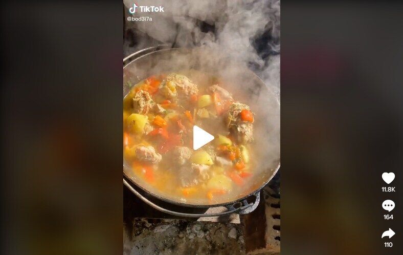 Рецепт чахохбілі з курячими стегнами та овочами
