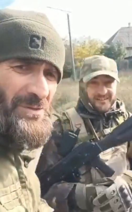 В Лисичанск прибыли заградотряды кадыровцев, которые перекроют пути отступления для ''мобиков''. Видео