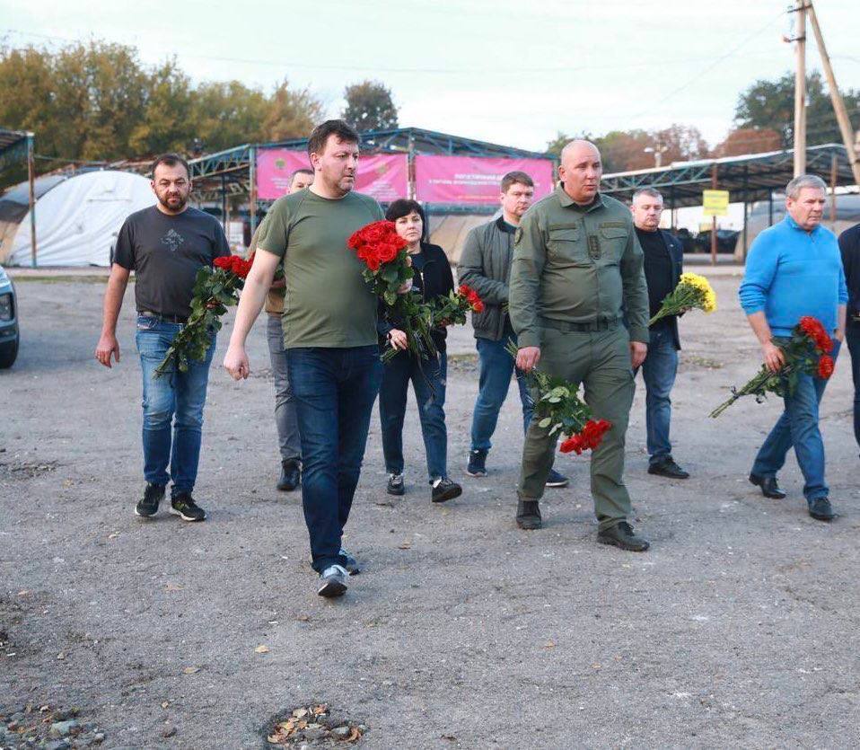 В Запорожье – день траура по погибшим в гуманитарной колонне, расстрелянной армией РФ. Фото