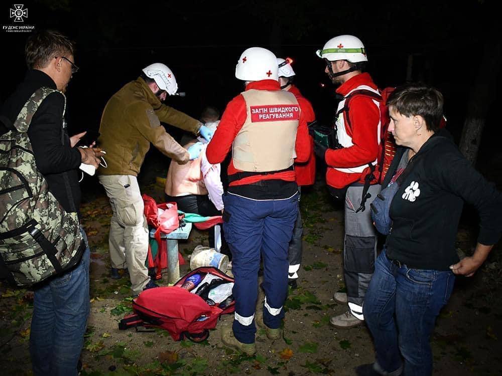 Оккупанты ночью обстреляли Николаев и область: прилеты в жилые дома, есть раненые и погибшие