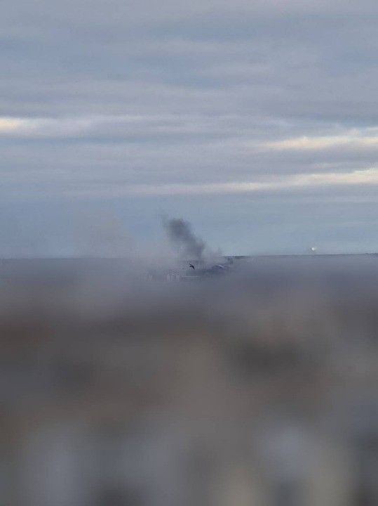 Wojska rosyjskie rozpoczęły ataki rakietowe na Charków: uderzają w terytorium przedsiębiorstwa, są ranni.  Zdjęcie