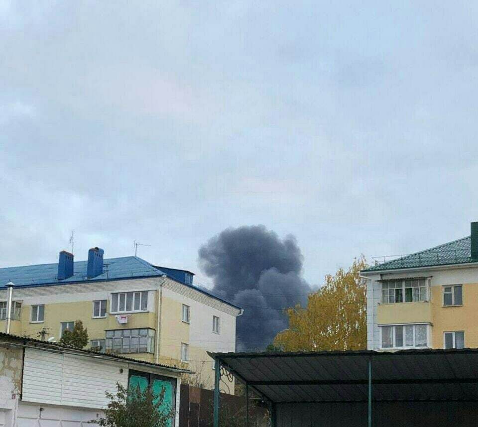 У Бєлгородській області "бавовна" на лакофарбовому заводі: вибух прогримів, коли в Україні була повітряна тривога. Відео