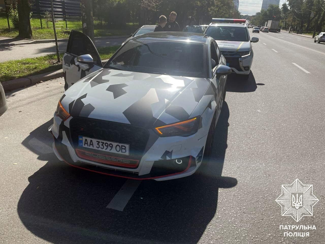 Білошицький показав, як поліцейські штрафують "за форсаж" у столиці: у деяких авто по 9 порушень
