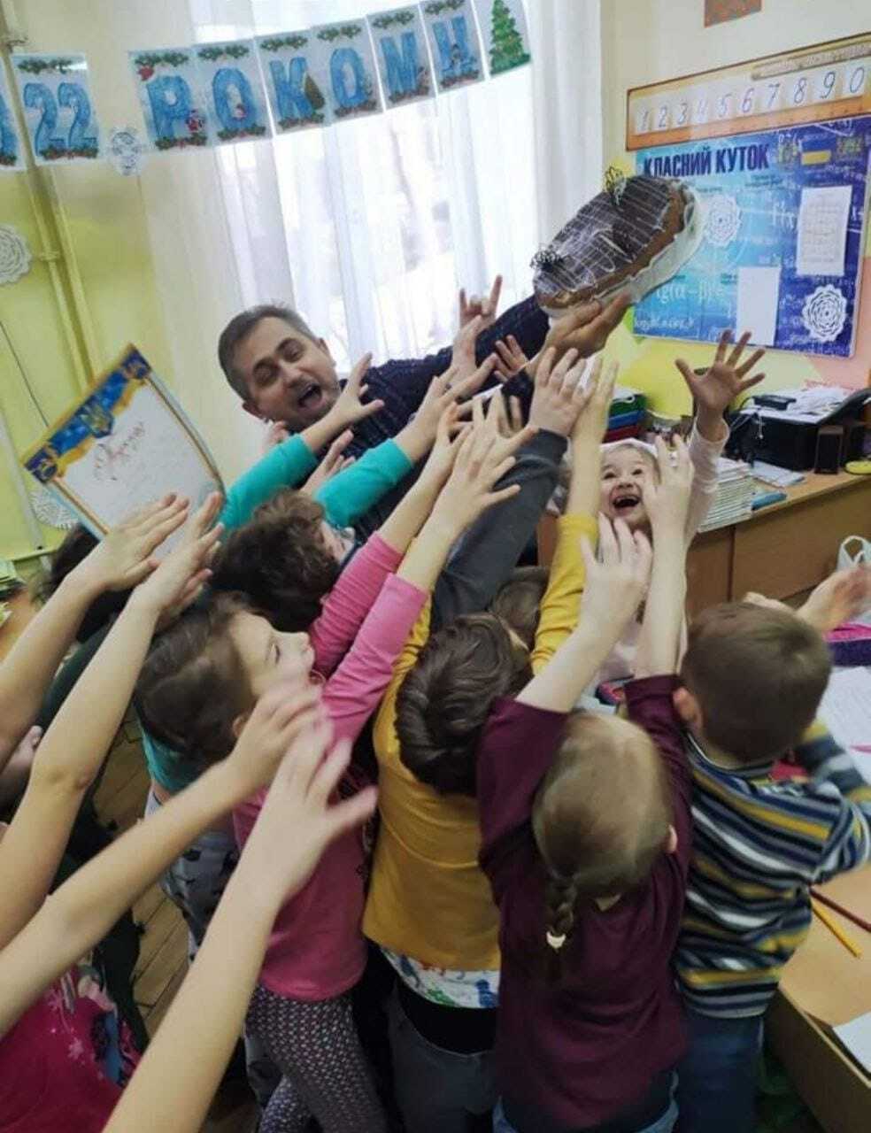 ''Пішов на війну, аби захищати майбутнє своїх учнів'': у бою за Україну загинув учитель початкових класів зі Львова. Фото