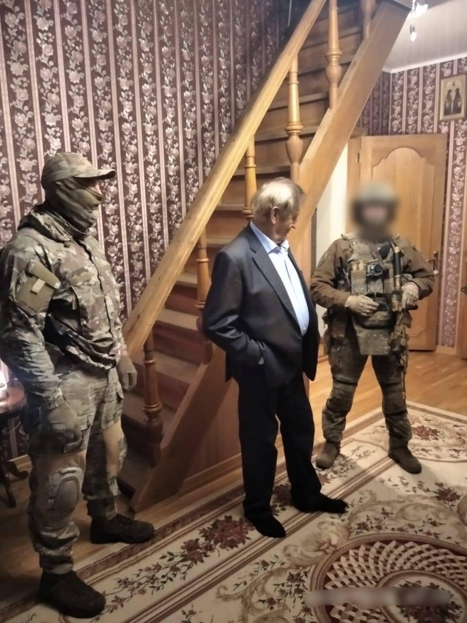 Затримання почесного президента ПАТ "Мотор Січ" В'ячеслава Богуслаєва.