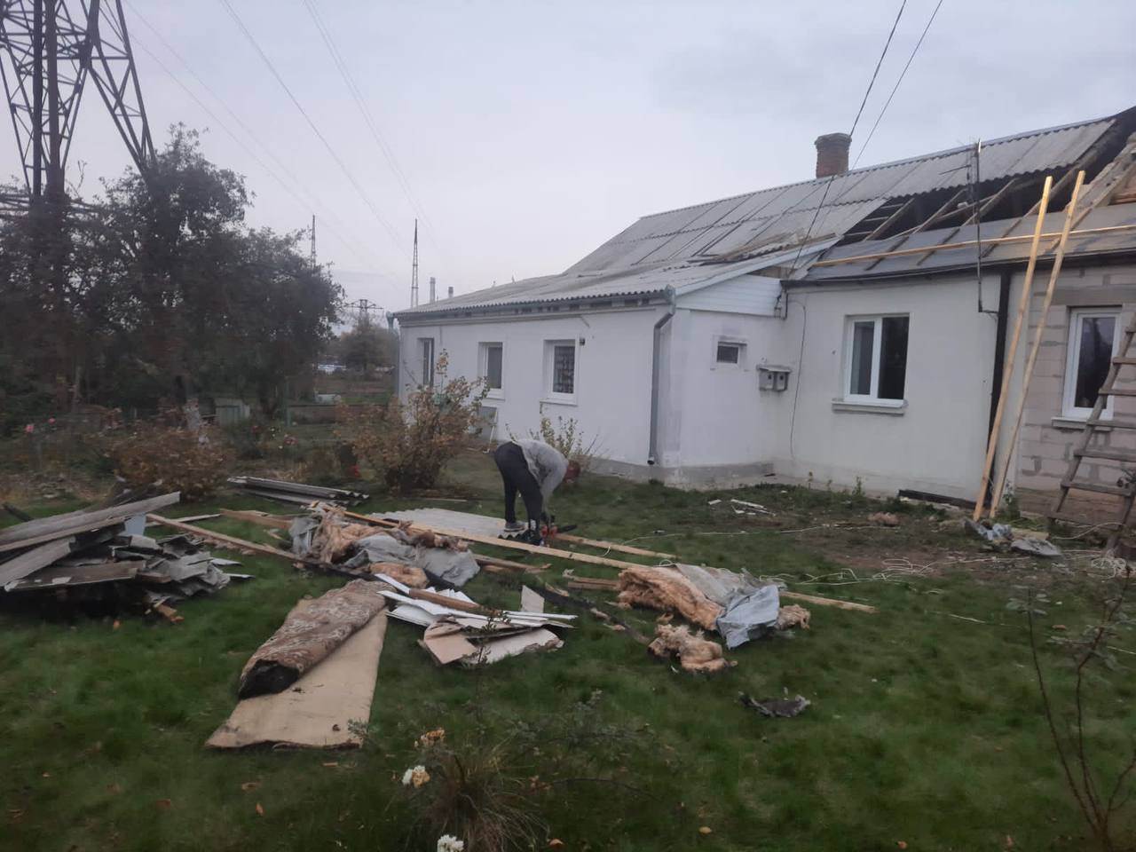 Відновленням пошкоджених будинків