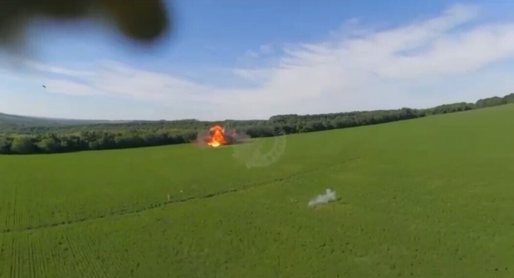 Пилот сбитого ВСУ российского самолета снял видео, как катапультировался
