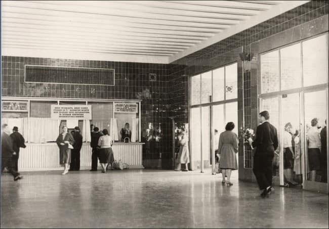 У мережі показали, який вигляд мала станція метро "Хрещатик" незадовго до відкриття та в перші дні роботи. Фото