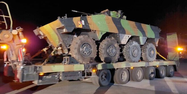 Контингент НАТО в Румынии усилили бронетехникой из Франции
